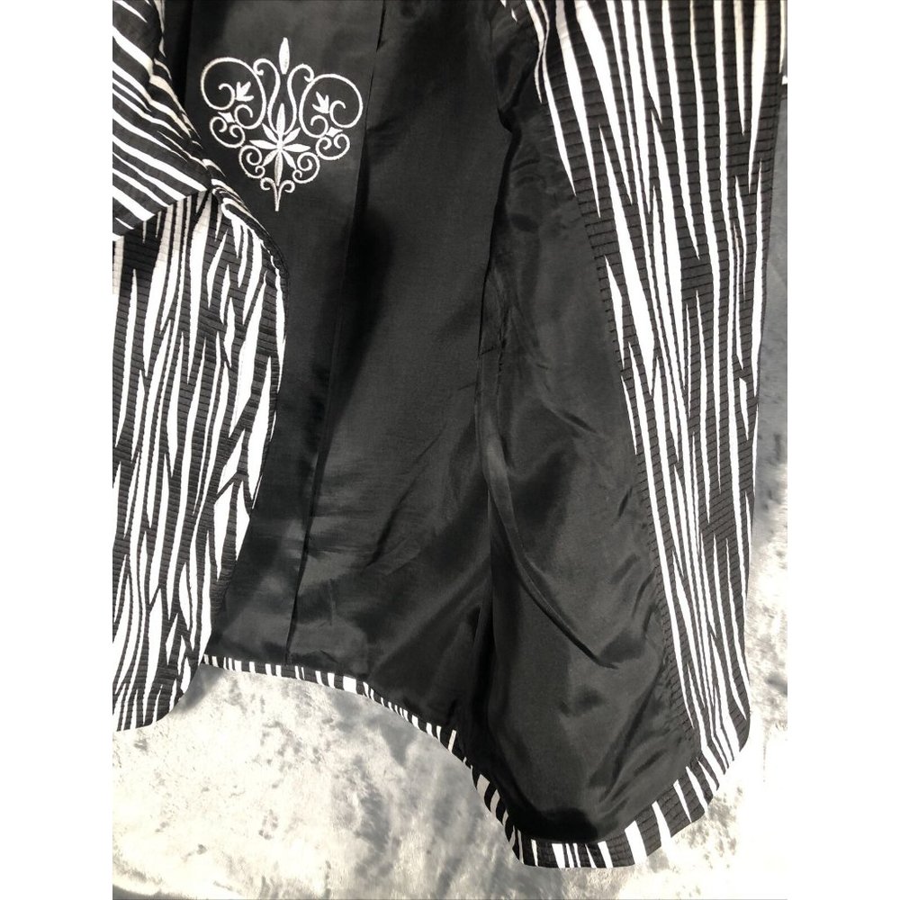 Trevan Blazer Jacket Women’s Size 8 3/4 Length Sleeve Animal Print - Picture 14 of 16